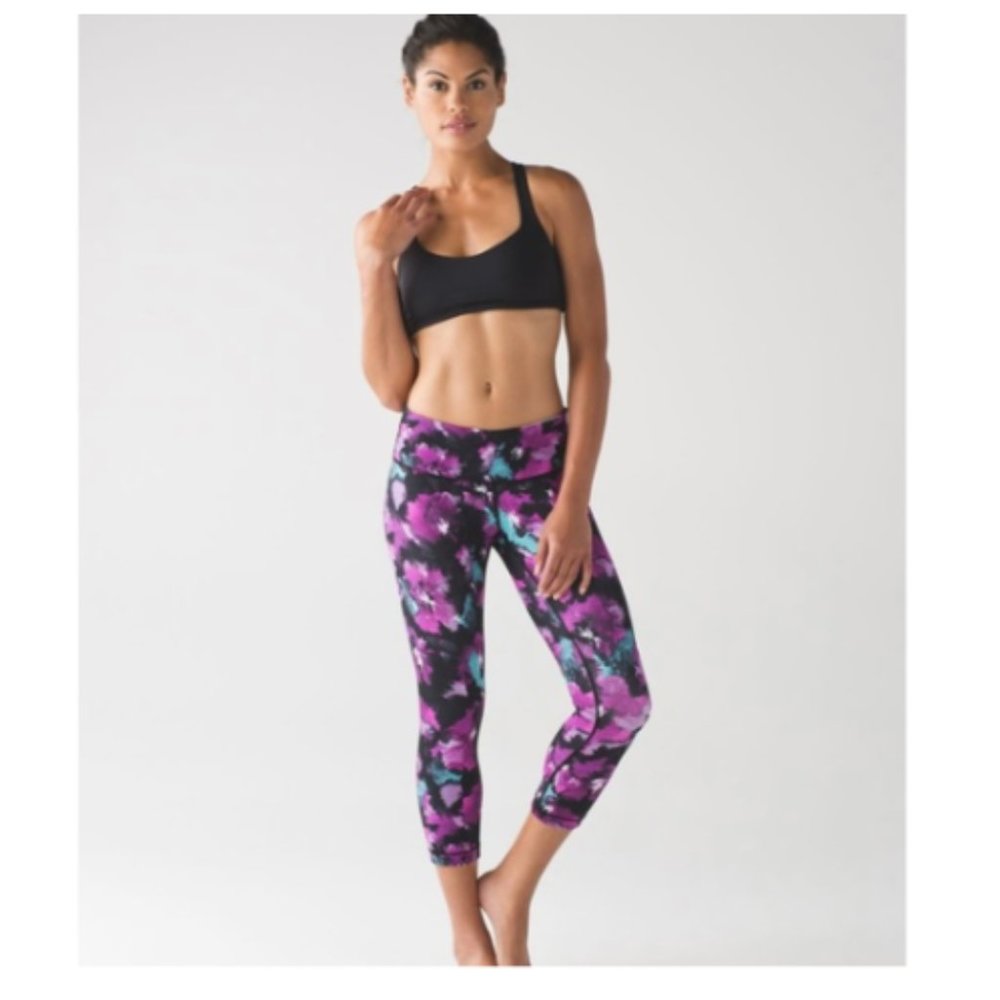 Lululemon Wunder Under Crop III midnight bloom black deep fuschia 4